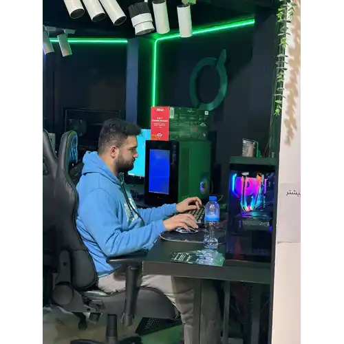 تصویر نمایشگاه